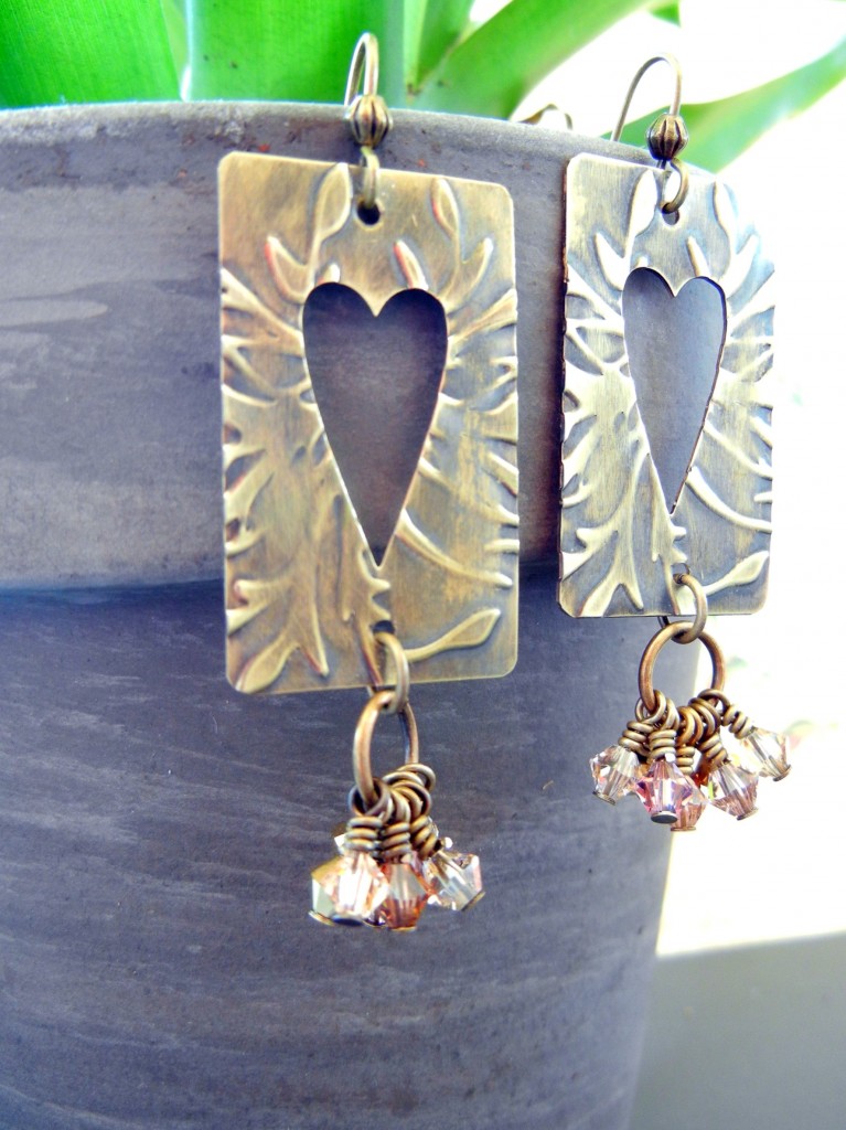 brass-heart-vintaj-earrings