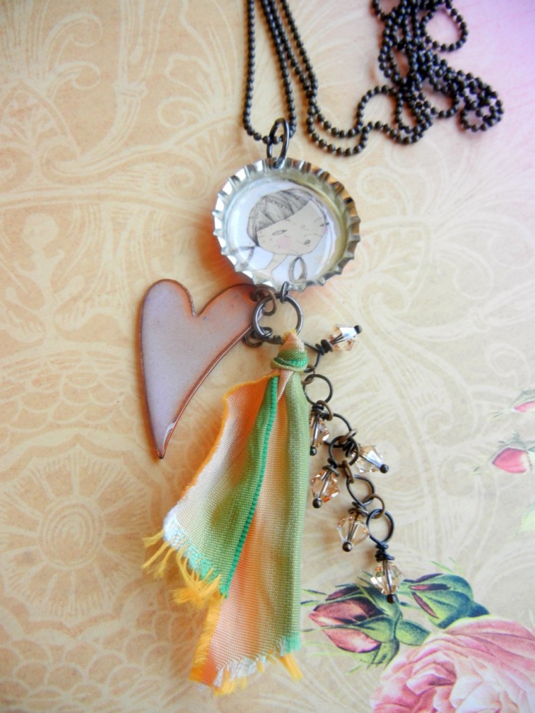 bottle-cap-necklace-enameled-heart