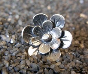 Sterling Flower Button