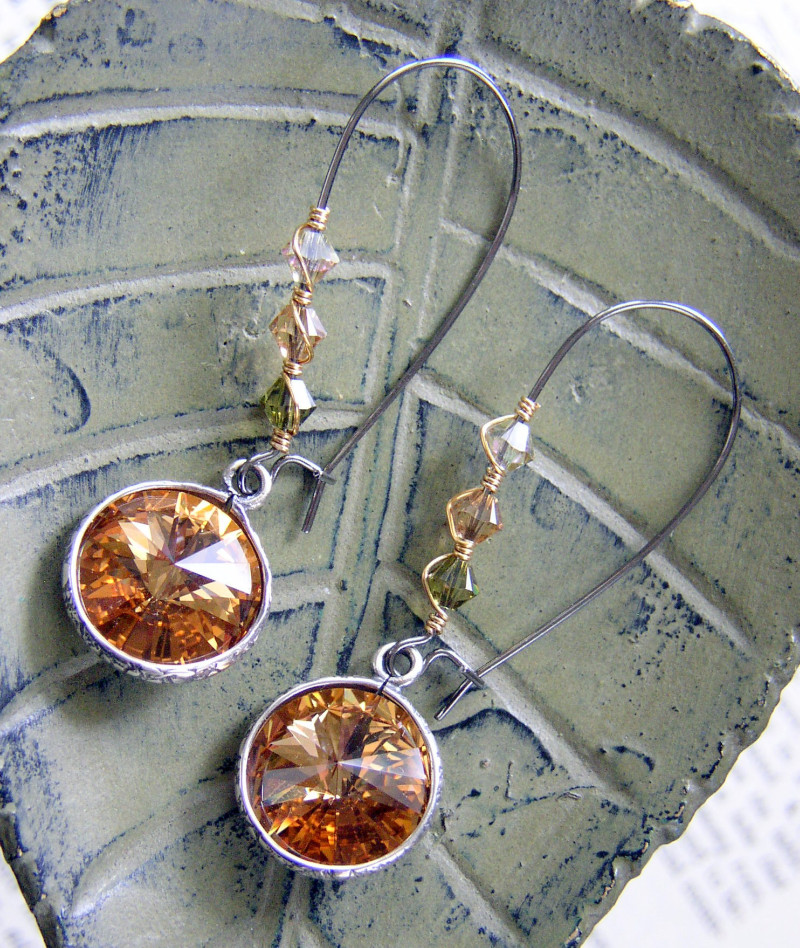 How to make Lashed Kidney Wire Earrings - Featuring SWAROVSKI ELEMENTS -  Rings and ThingsRings and Things