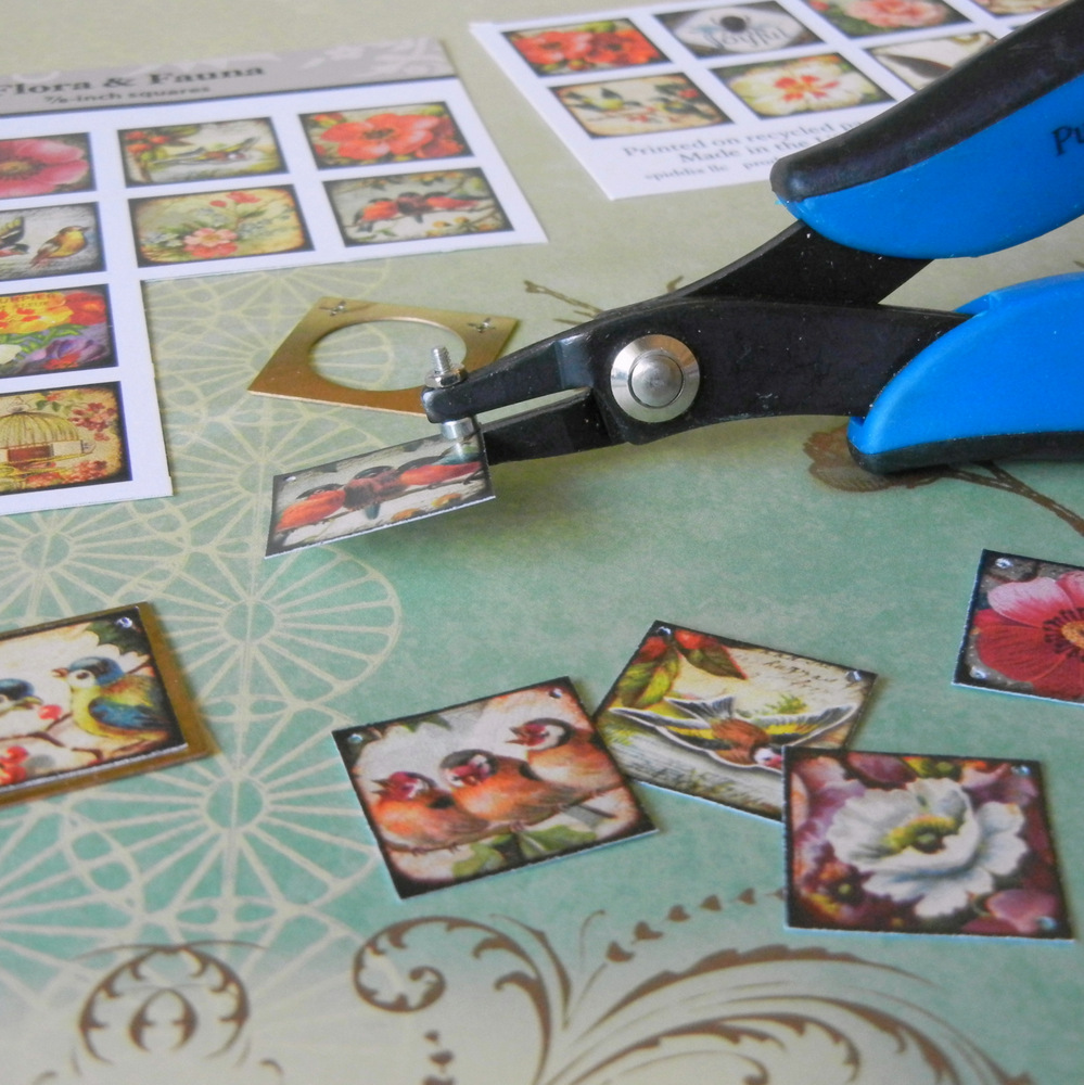 How to make a journal necklace with Piddix image sheets, punching holes.