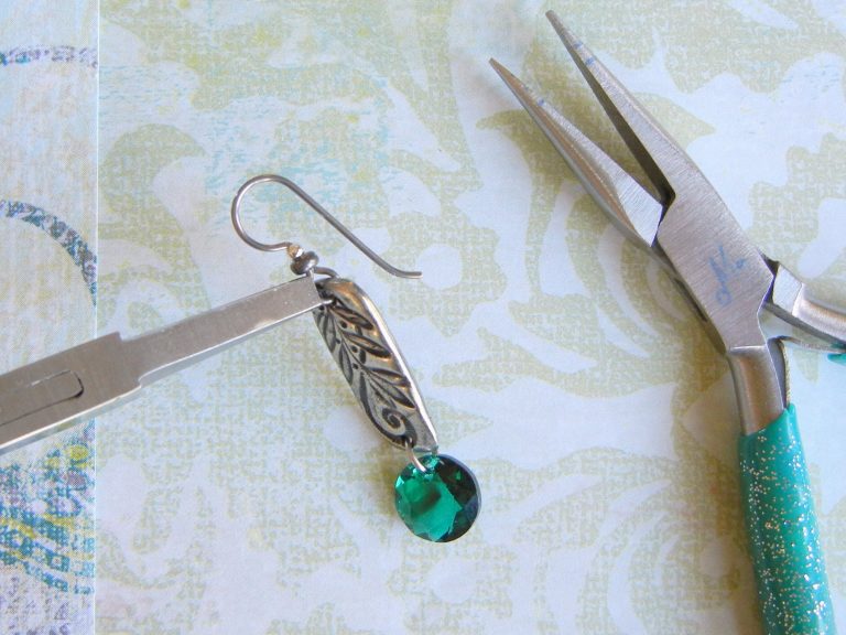 The 15-Minute Earring Tutorial - Rings and ThingsRings and Things